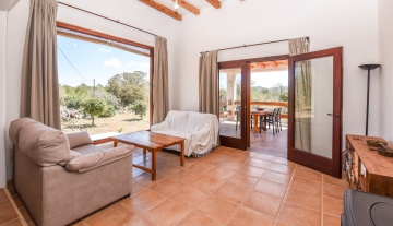 Resa Estate finc for sale Ibiza santa gertrudis te koop spanje living room.jpg